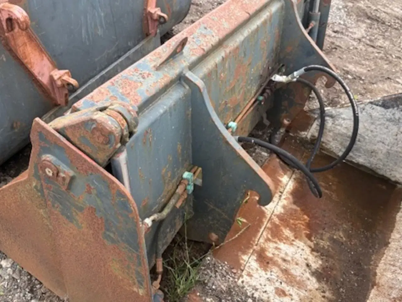 Billede 2 - Hydrema skovle