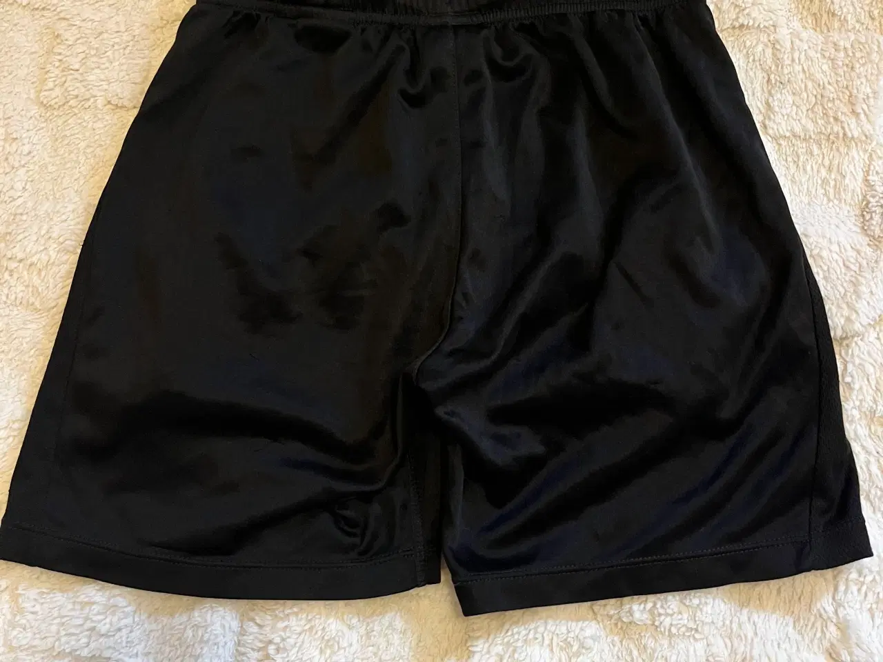 Billede 2 - Shorts fra H&M