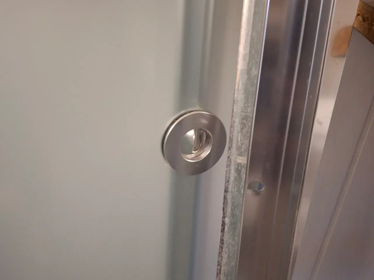 Billede 3 - buet brusevæg ..pæn velholdt ..