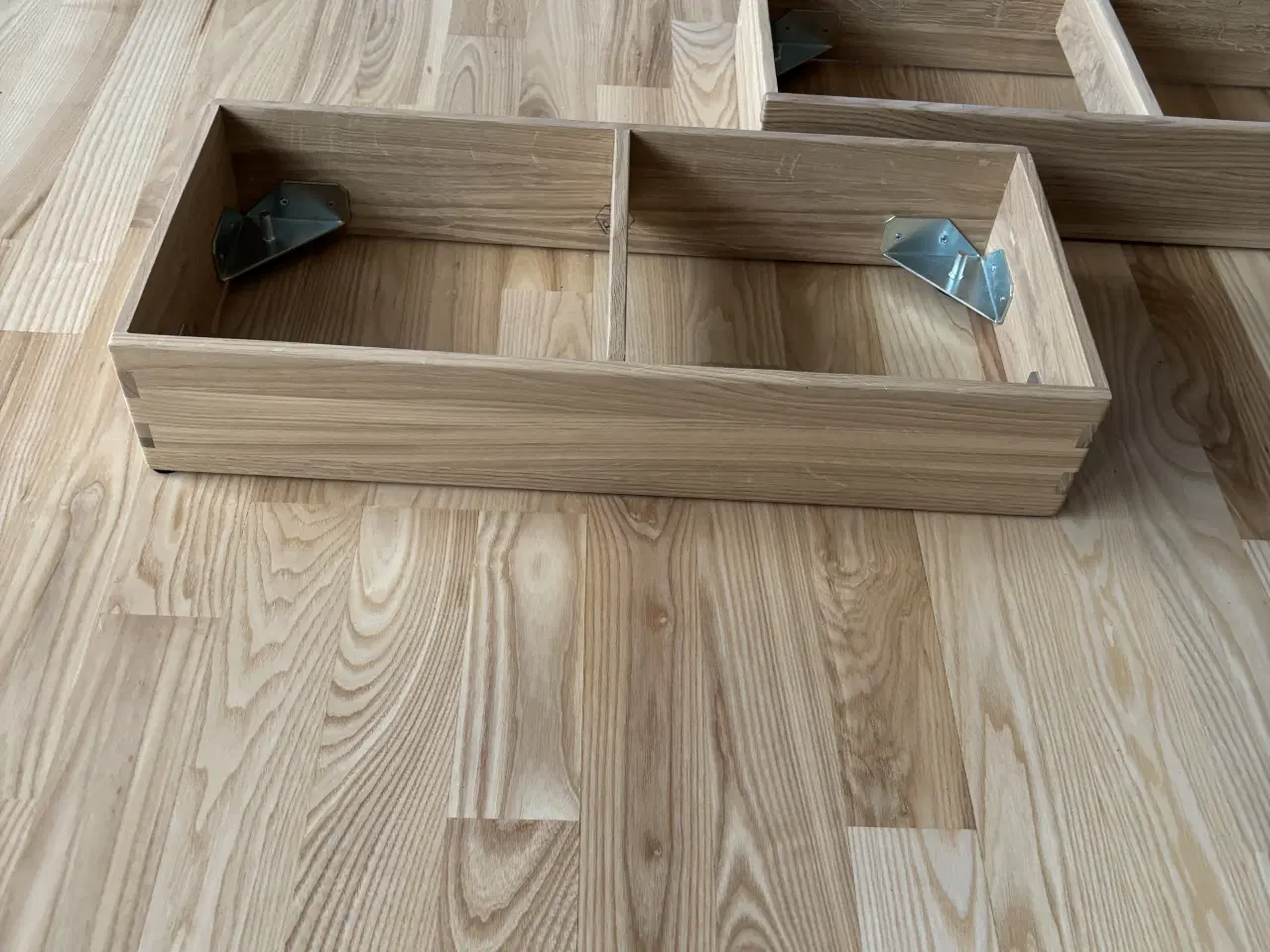 Billede 1 - 2 FDB B98 sokler eg