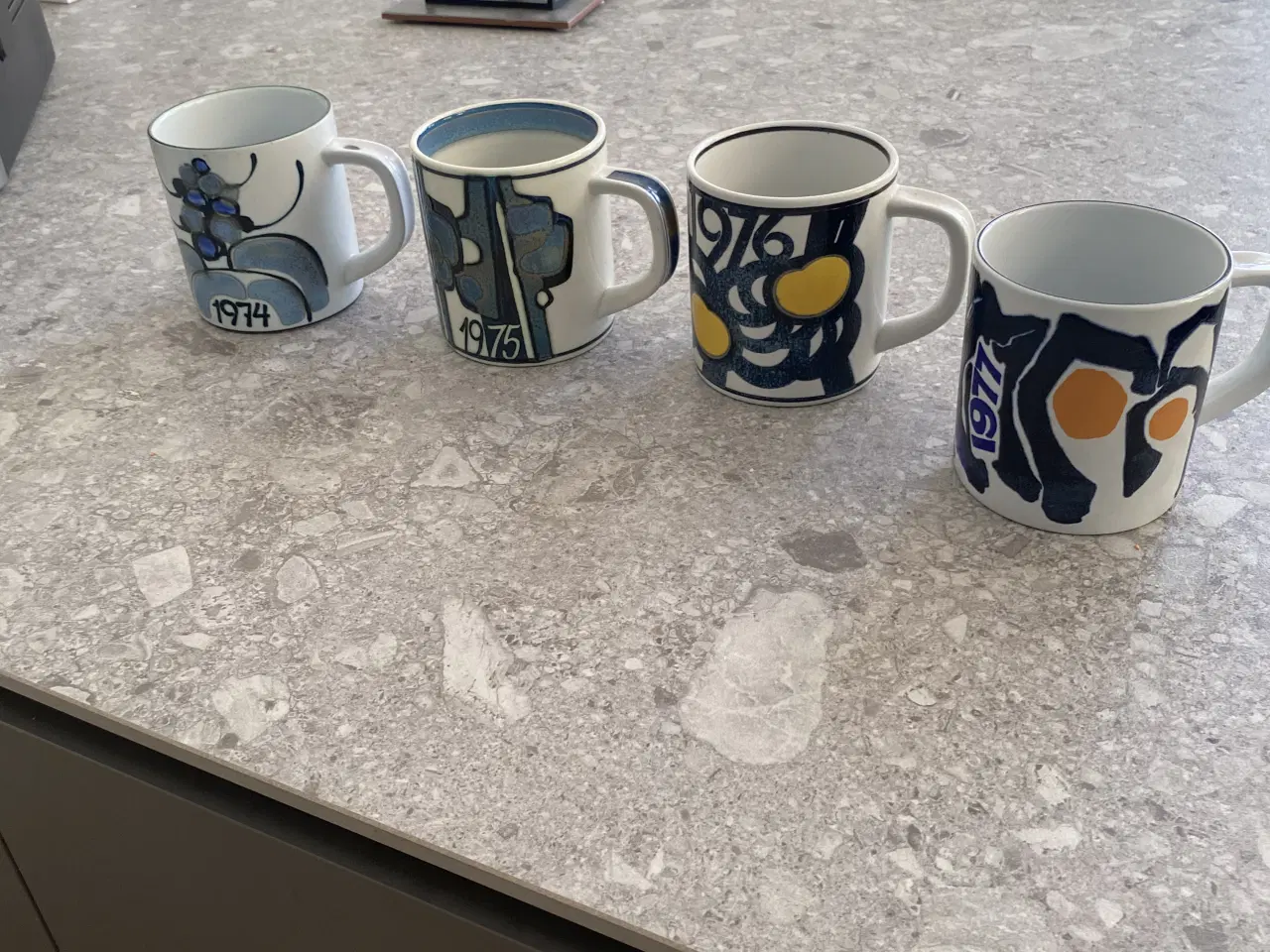 Billede 2 - Royal Copenhagen årskrus