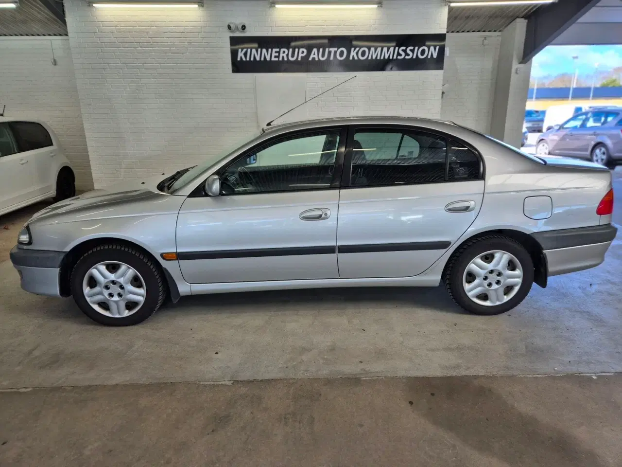 Billede 3 - Toyota Avensis 1,8 Linea Terra 110HK