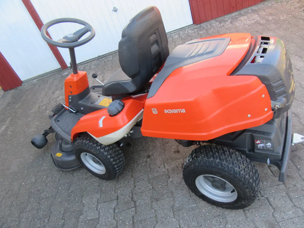 Billede 2 - Husqvarna r214c fra 2023 og købt 2024