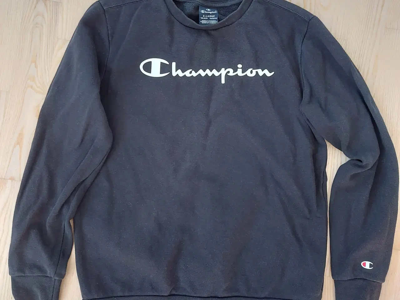 Billede 1 - Champion Sweatshirt i sort str. Xl