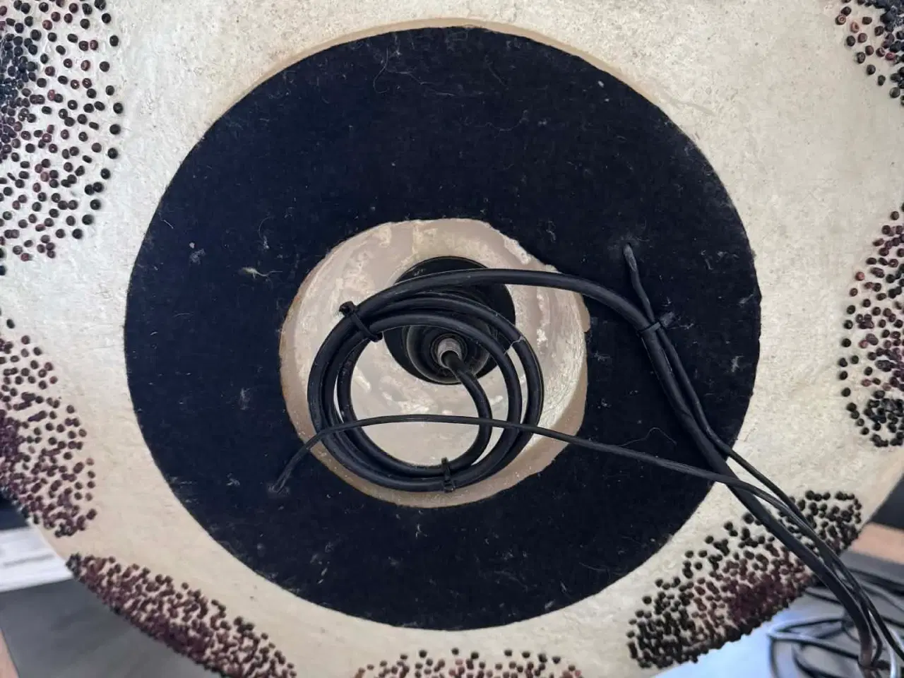 Billede 3 - Flot gulvlampe med dekorative perledetaljer.