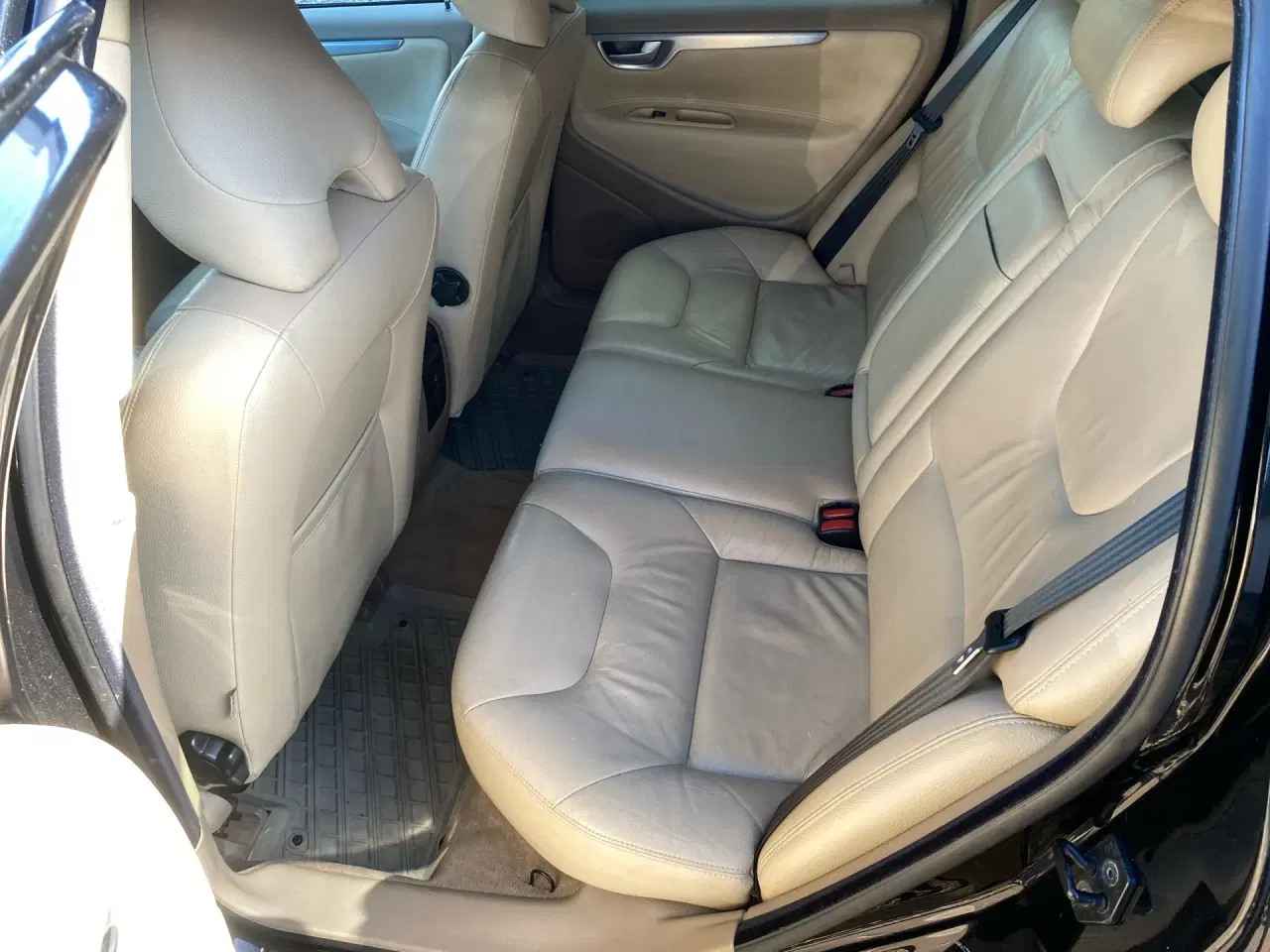 Billede 6 - Volvo V70 2,4 Momentum 140HK Stc