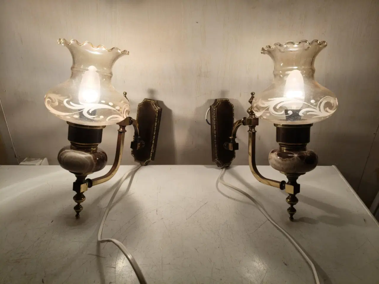 Billede 4 - 2 super flotte væglamper med marmor og messing 