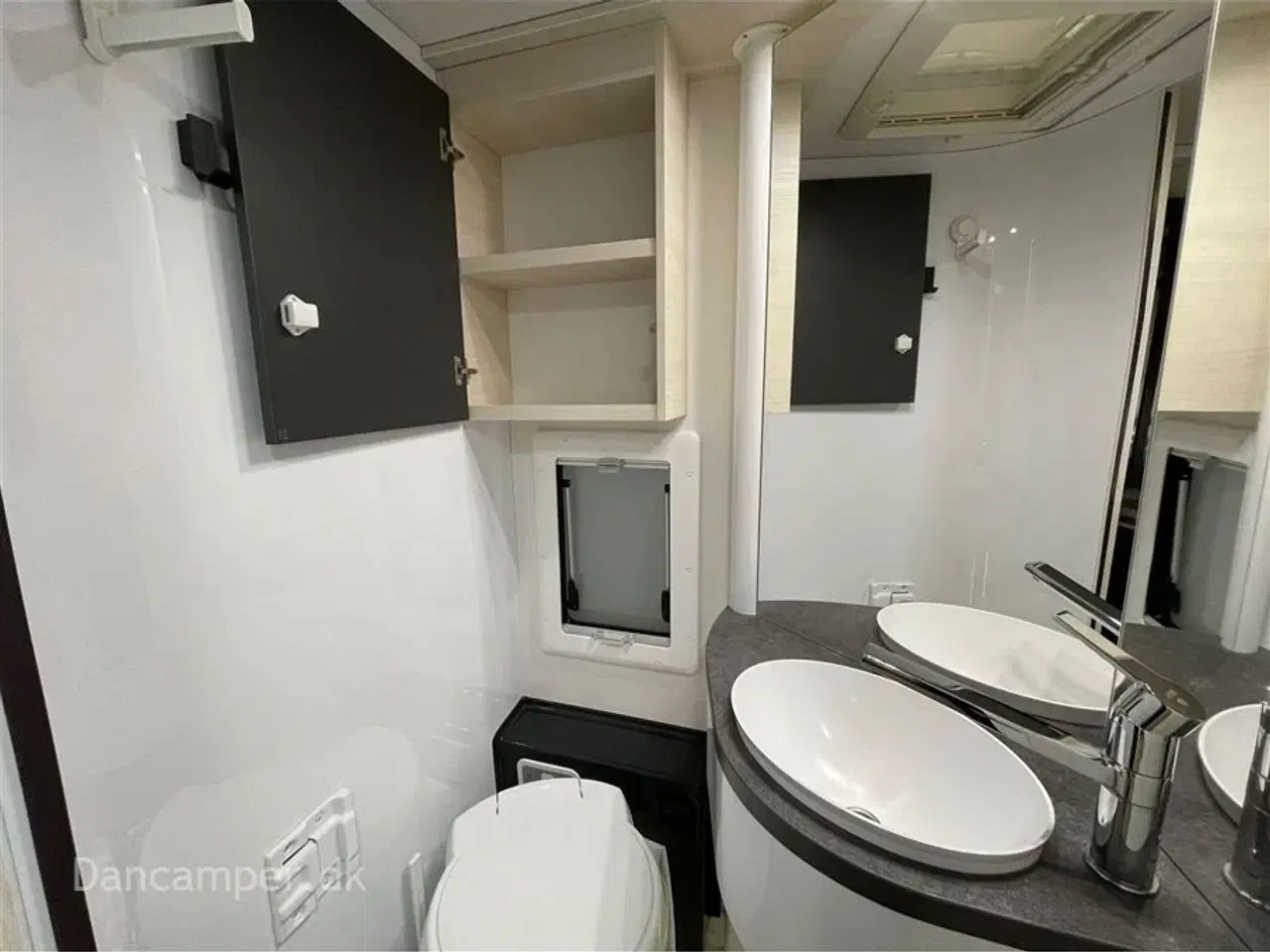 Billede 28 - 2024 - Chausson 660 Titanium ULTIMATE   UNDER KLARGØRING! Chausson 660 Titanium ULTIMATE, Elcykelholder, Lithiumbatterier, Induktionsplade, 3000W inverter