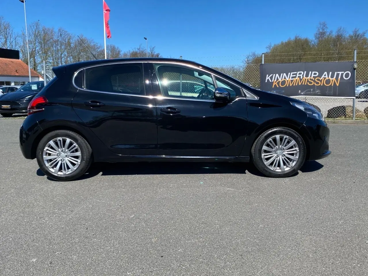 Billede 5 - Peugeot 208 1,2 VTi Allure 82HK 5d