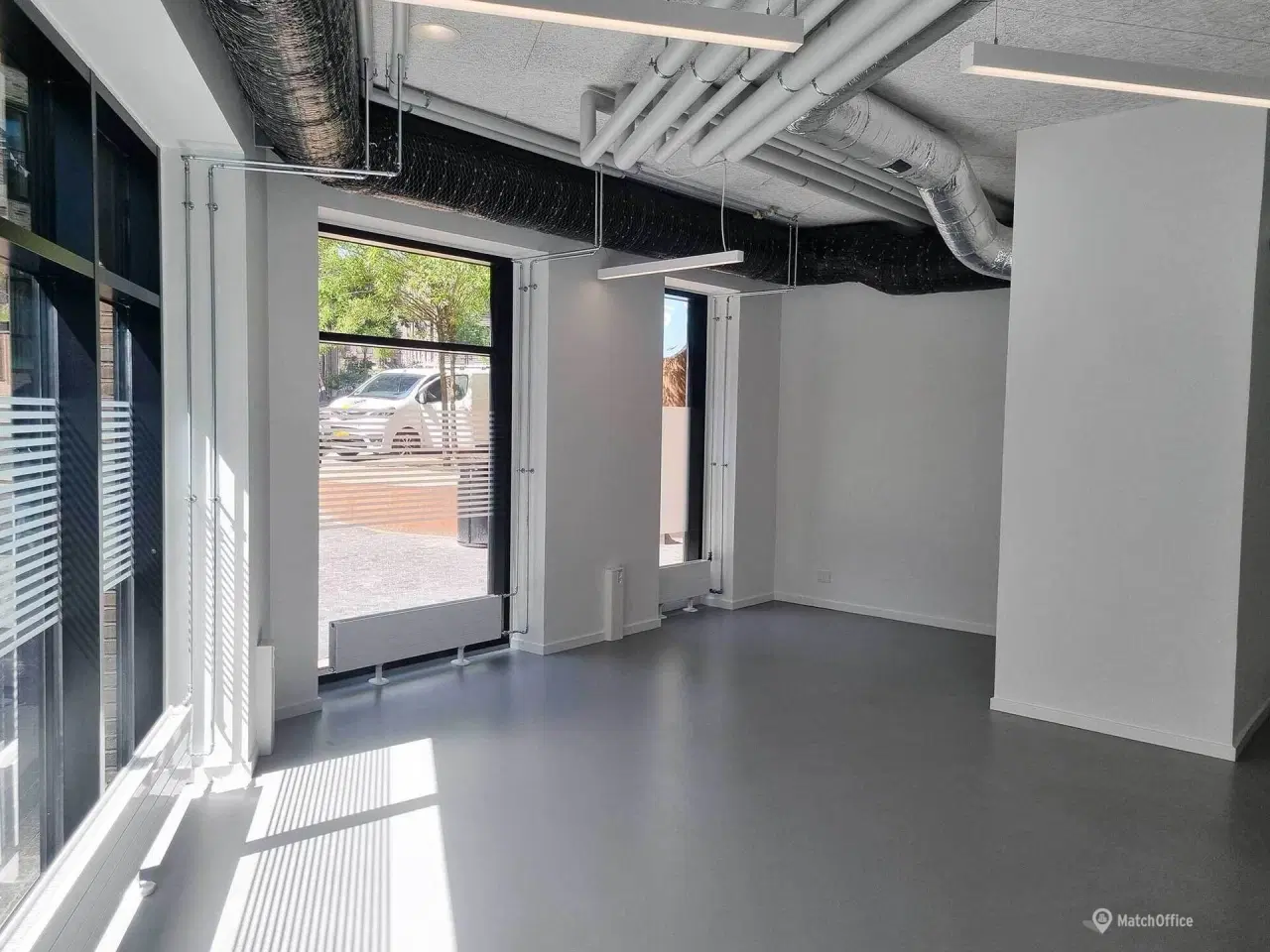 Billede 5 - Lyst kontorlejemål i Carlsberg Byen nær offentlig transport og med gode parkeringsmuligheder.