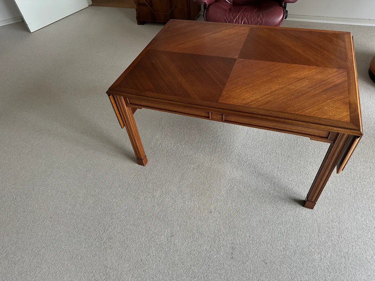 Billede 1 - Sofabord i mørkt træ