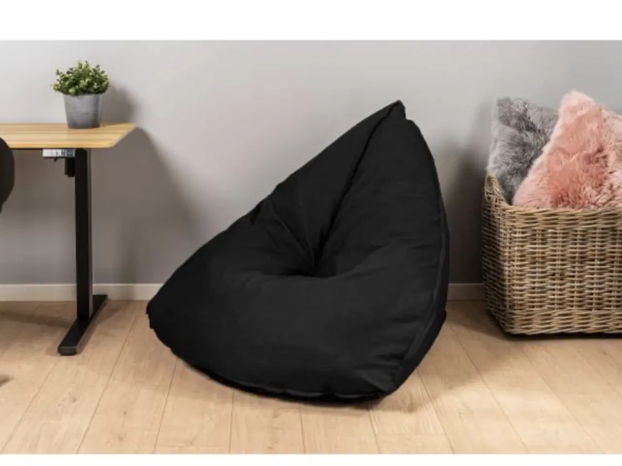 Billede 1 - Ergonomisk Sækkestol sort