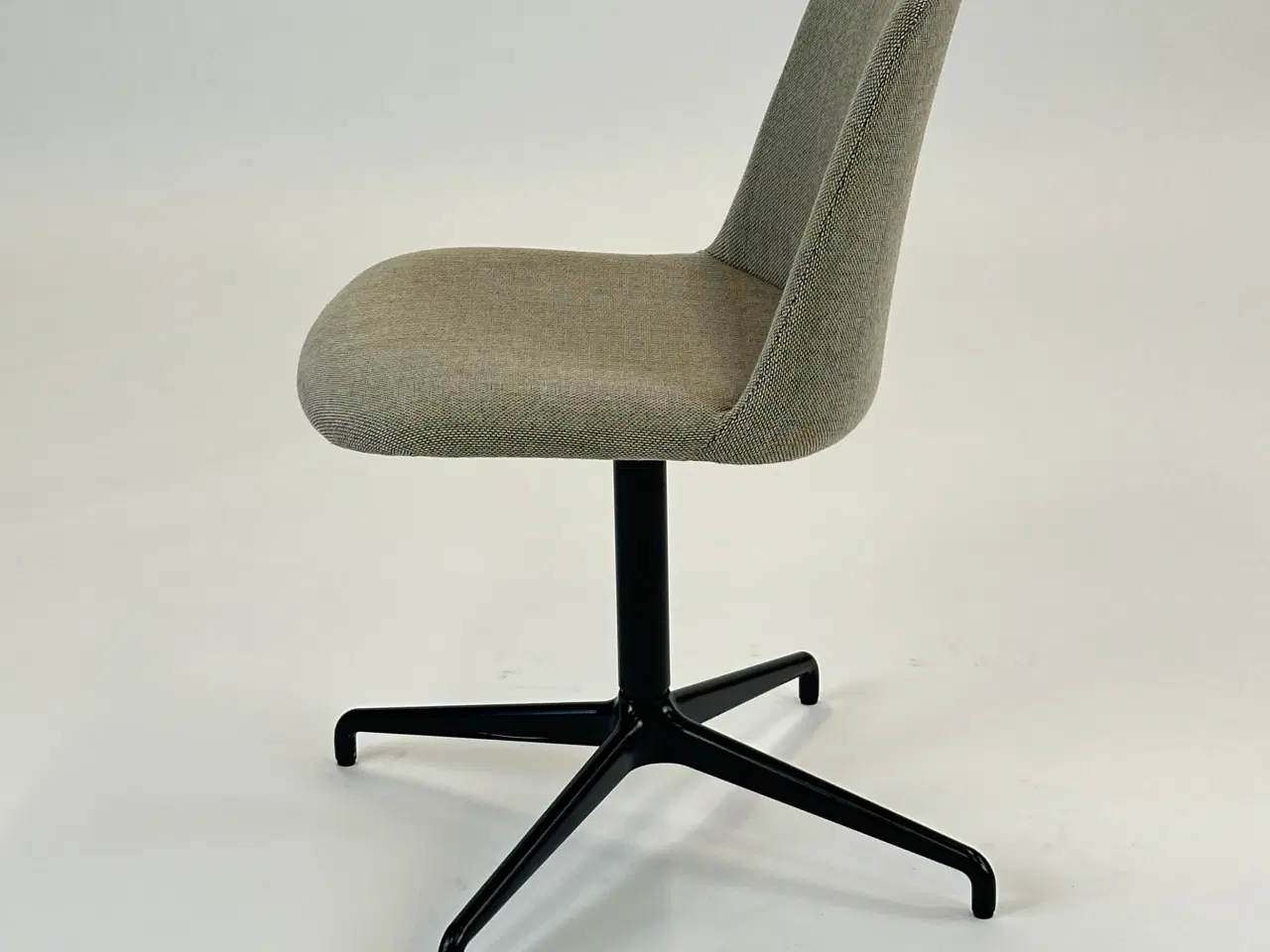 Billede 4 - &tradition | Rely Mødestol (Beige)