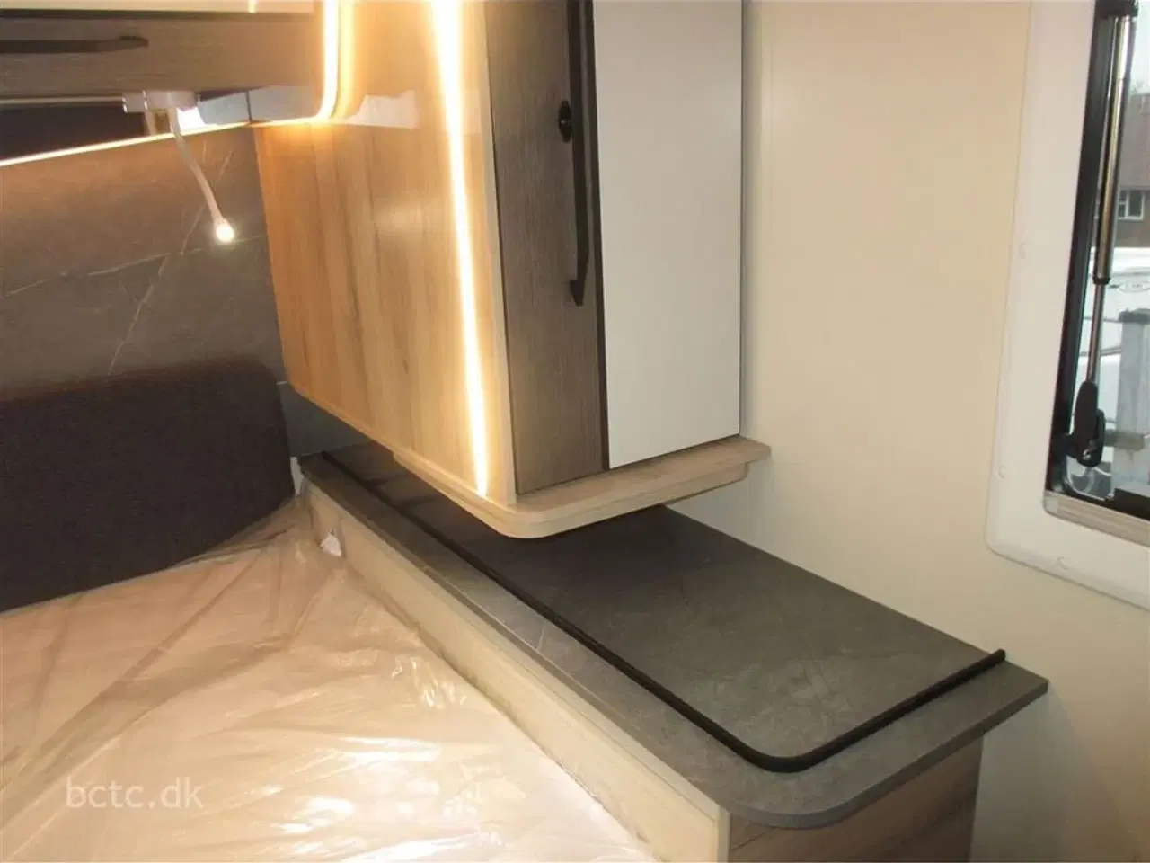 Billede 13 - 2026 - Elnagh T-Loft 582