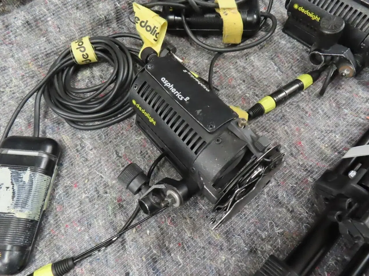 Billede 2 - 3 stk Dedo light 100 W/12 Volt DLH4  og trafo 230 v til 12 volt (MOMSFRI)