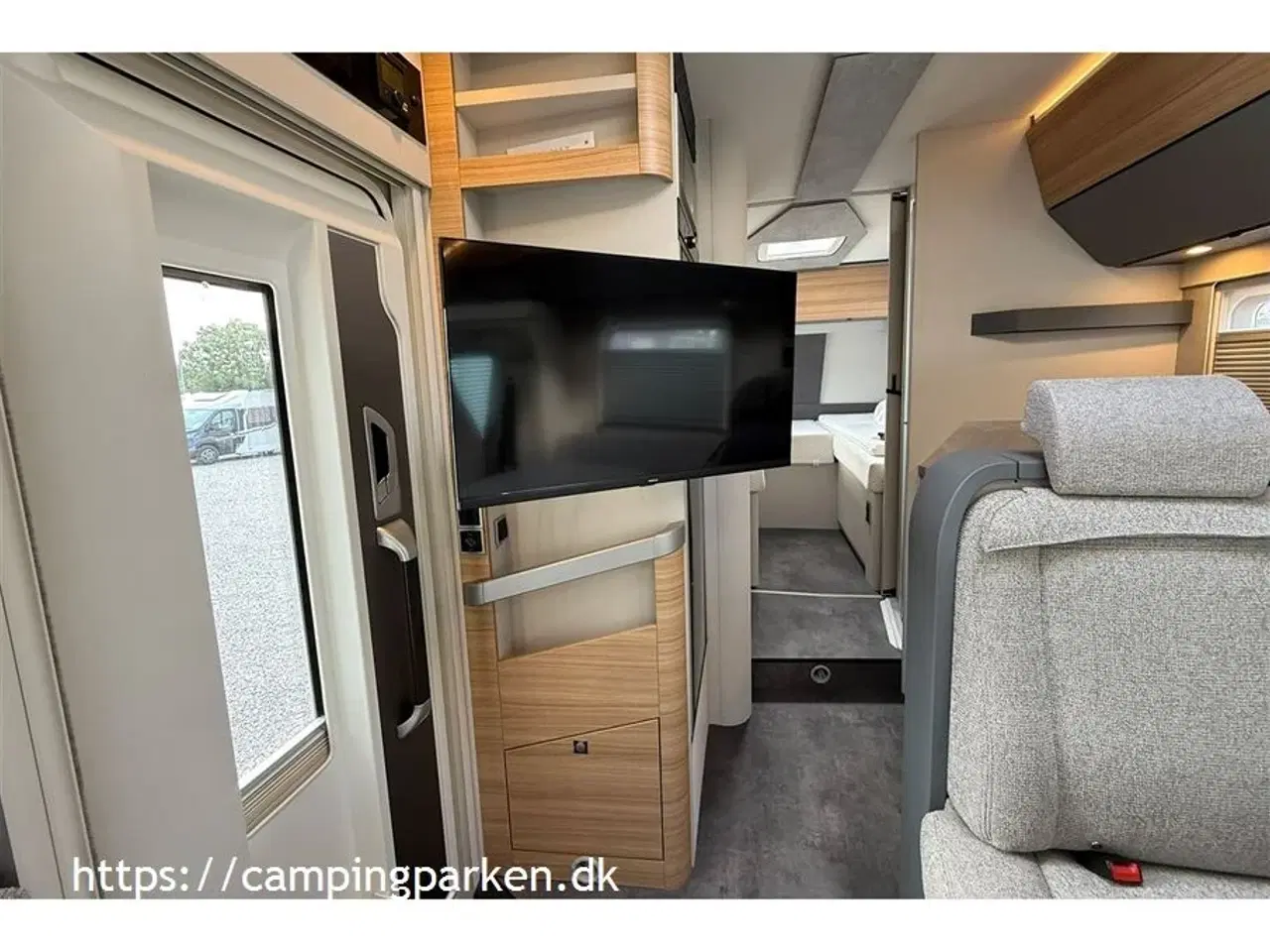 Billede 8 - 2022 - Dethleffs Pulse T 7051 DBM GT   Luksuscamper fra tyske Dethleffs, topmodellen i deltintegereret klassen