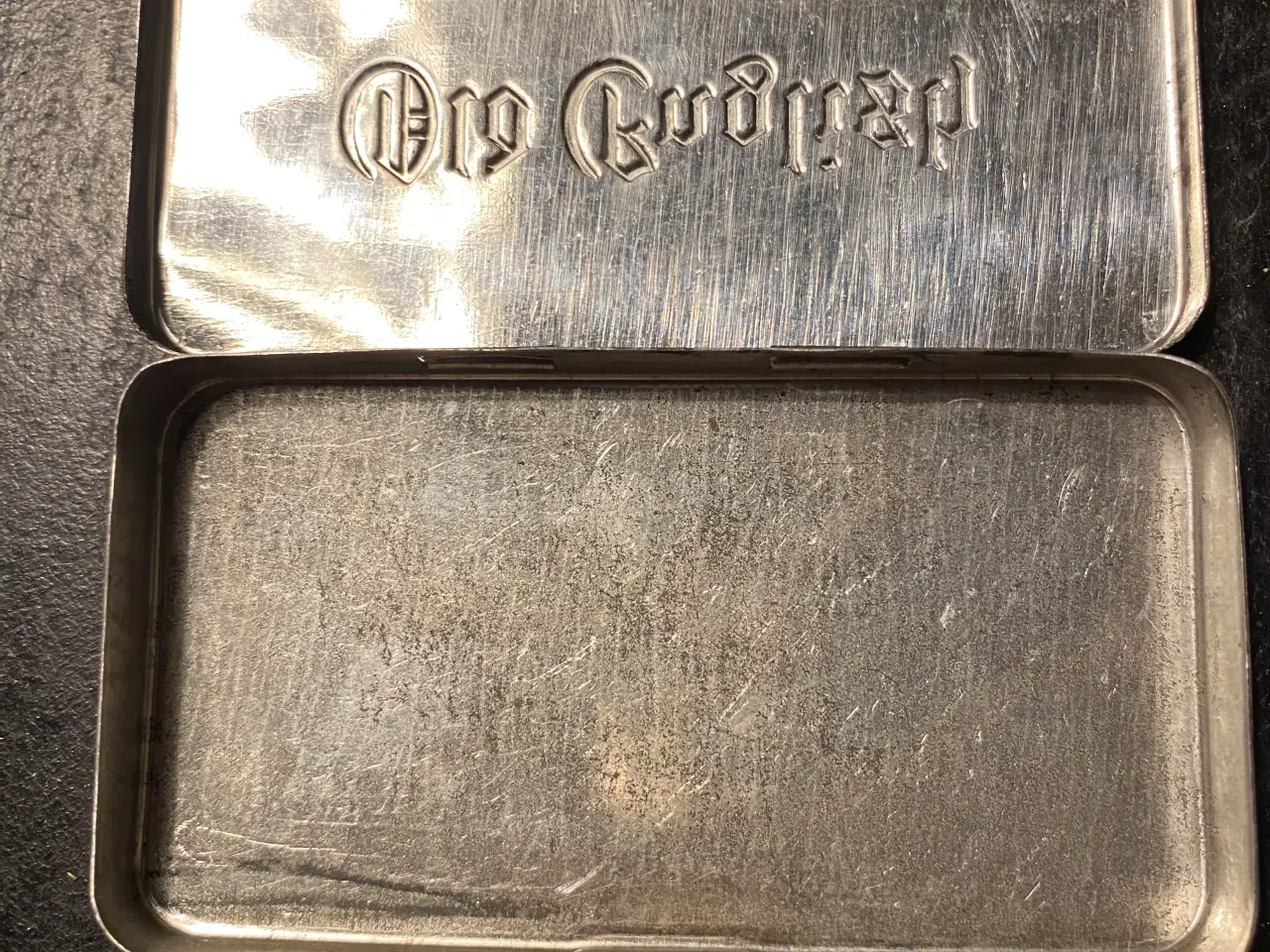 Billede 2 - Æske i metal