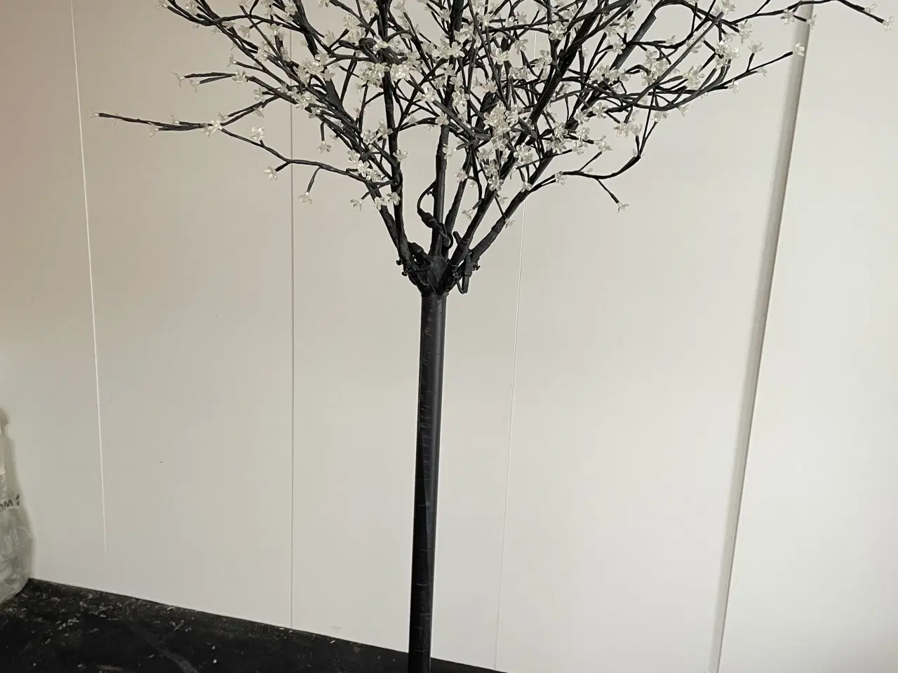 Billede 2 - LED lystræ i metal