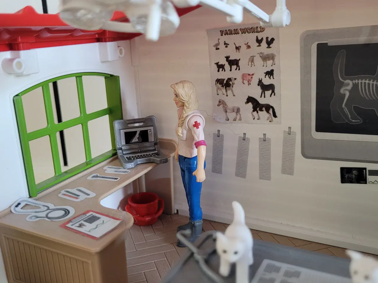 Billede 11 - Schleich dyrelægebutik