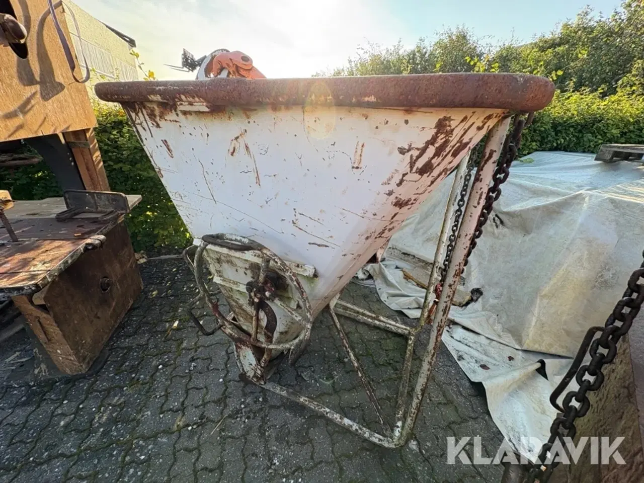 Billede 4 - Betonspand til kran, 1000 liter