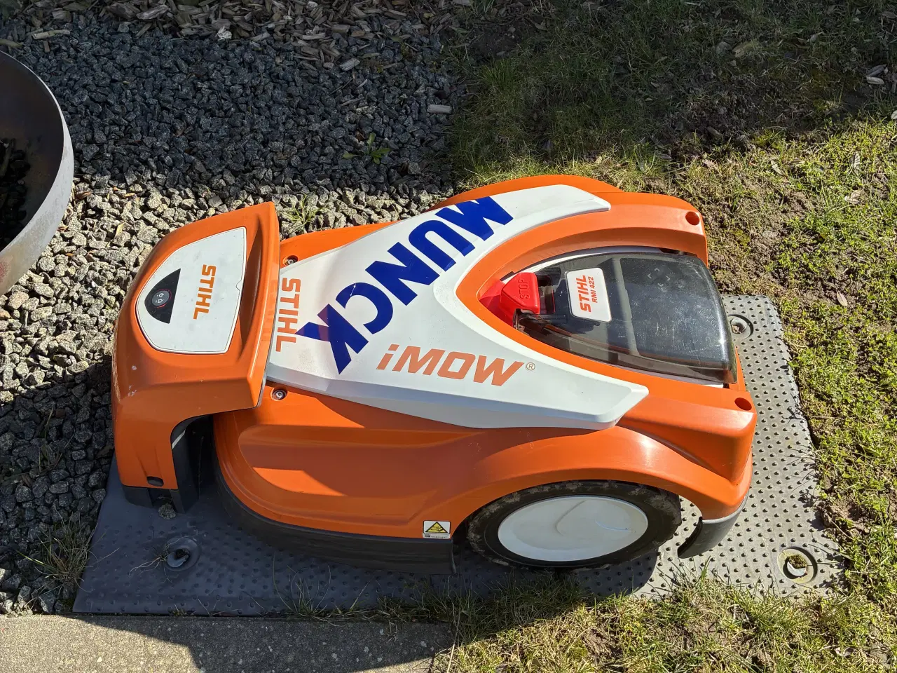 Billede 2 - Stihl 422.2 Robotplæneklipper