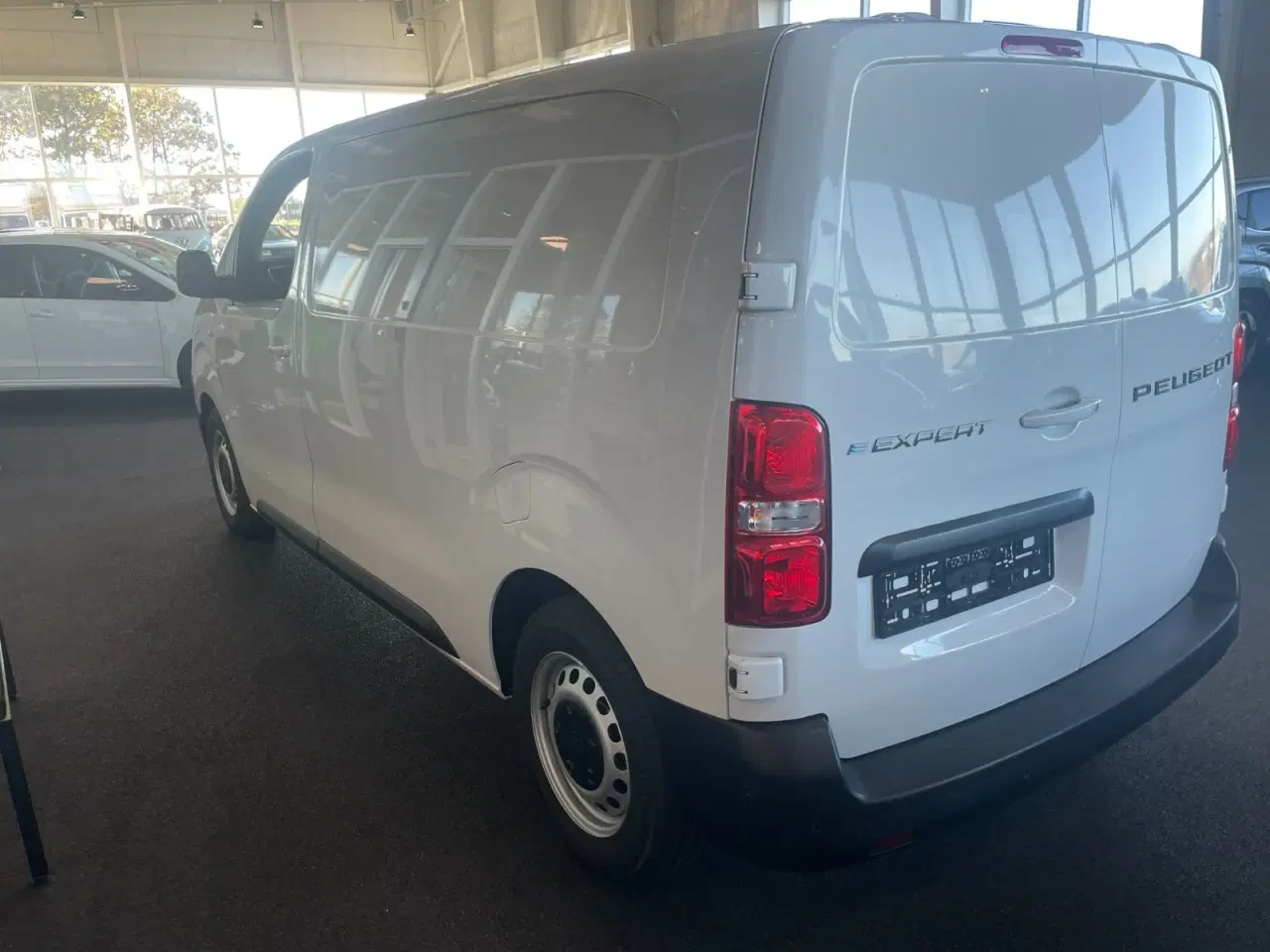 Billede 3 - Peugeot e-Expert 75 L2 Premium Van