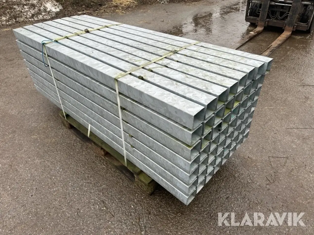 Billede 3 - Galvaniserede stolper 56 styk. 2,0m. lange