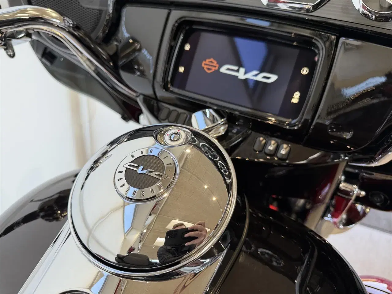 Billede 19 - Harley Davidson FLHTCUTGSE Tri Glide Ultra CVO 117" Trike