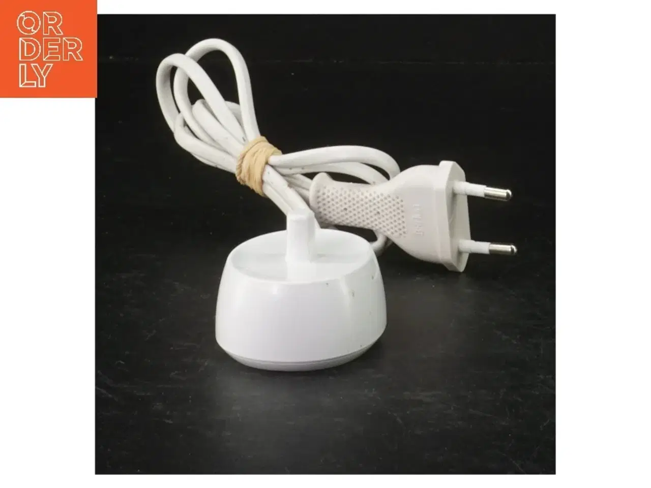 Billede 3 - Elektrisk tandbørste med oplader fra Braun