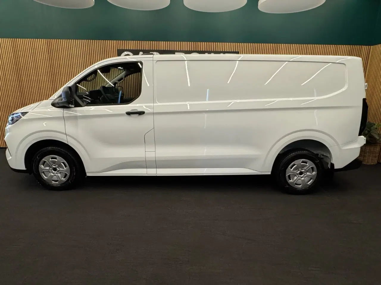 Billede 2 - Ford Transit Custom 320L 2,0 EcoBlue Trend aut.