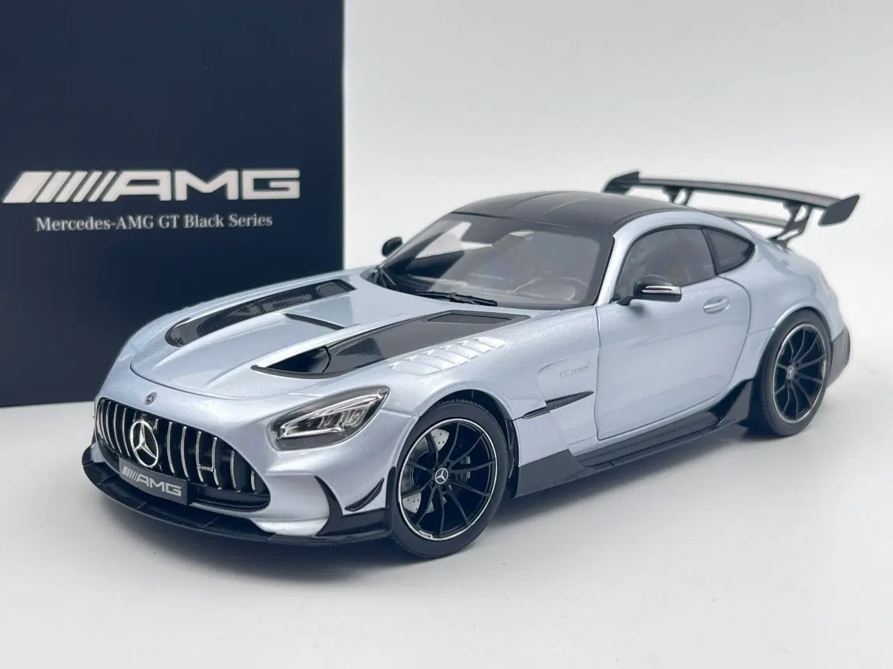 Billede 1 - 2020 Mercedes AMG GT Black Series Coupé - 1:18