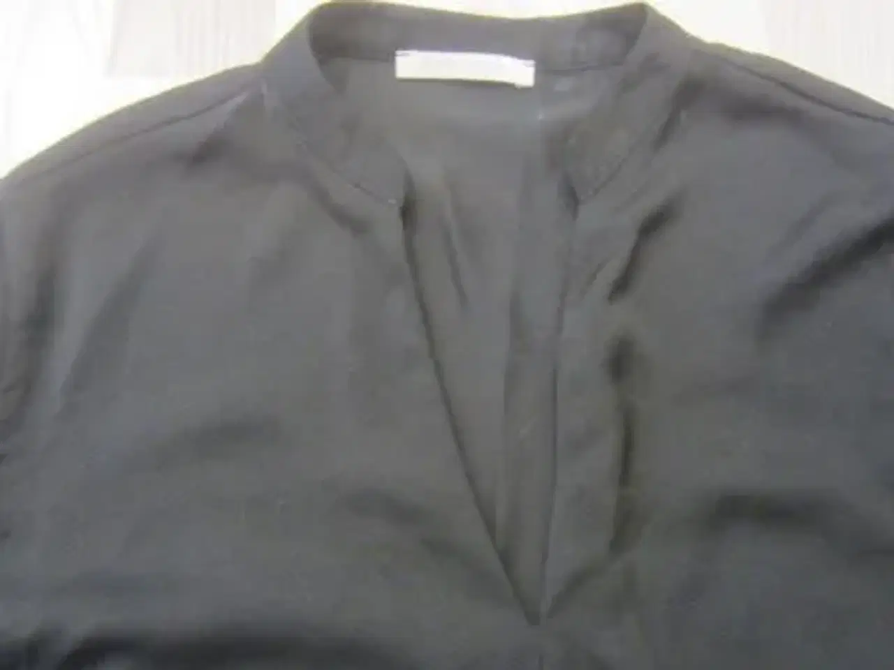 Billede 2 - Str. S, sort bluse/skjorte