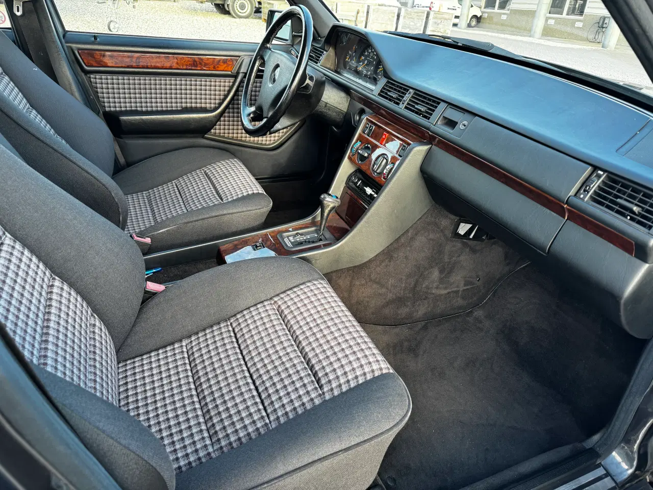 Billede 5 - Mercedes w124