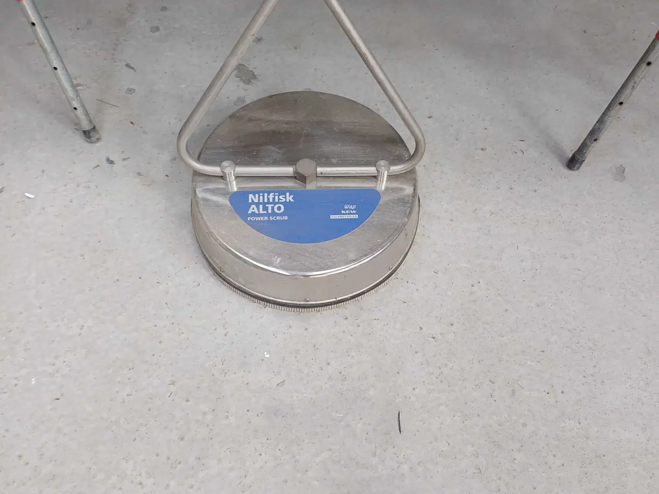 Billede 1 - Flise/gulvvasker "NILFISK" Alto Power Scrub