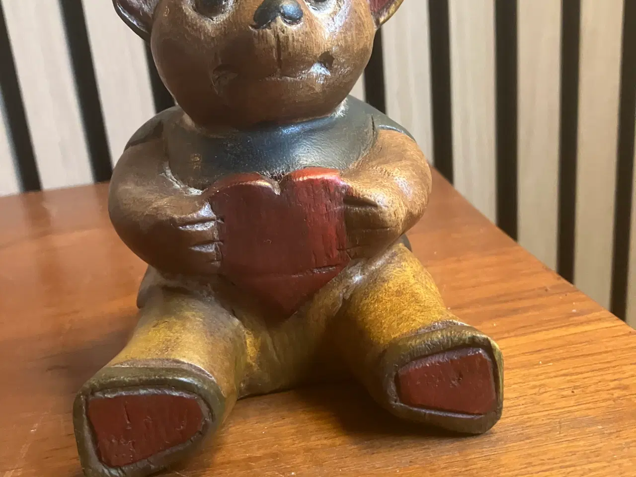 Billede 2 - Charmende træbamser med patina.