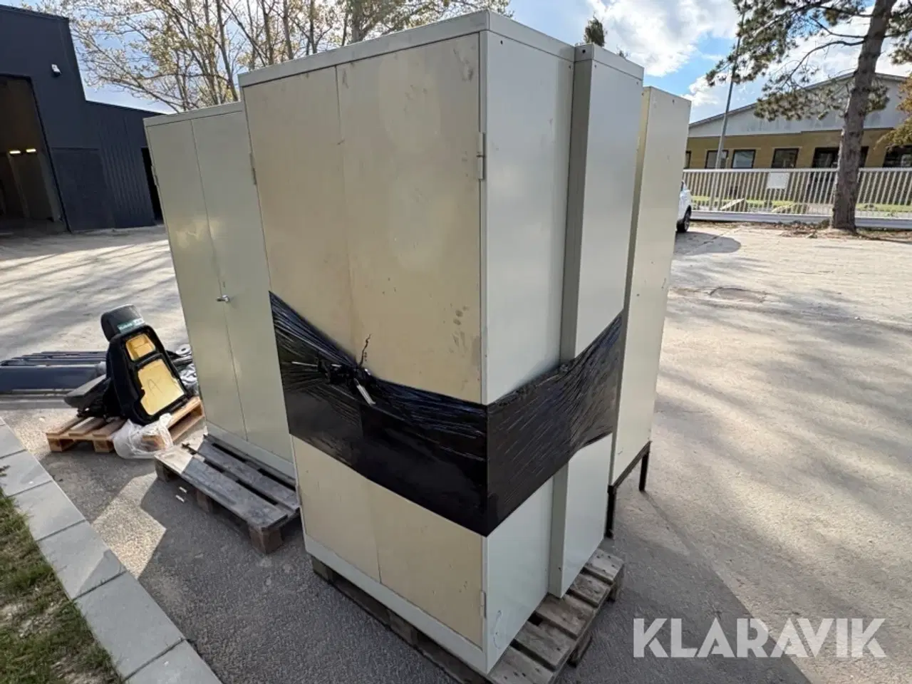 Billede 3 - Værkstedsskabe - 5 styk