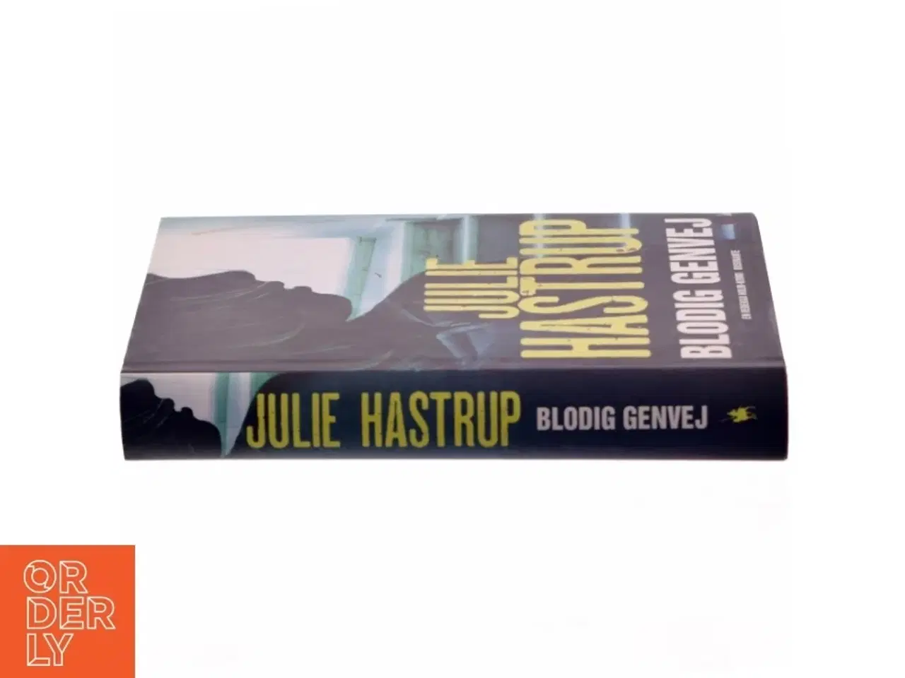 Billede 2 - 'Blodig genvej' af Julie Hastrup (bog)