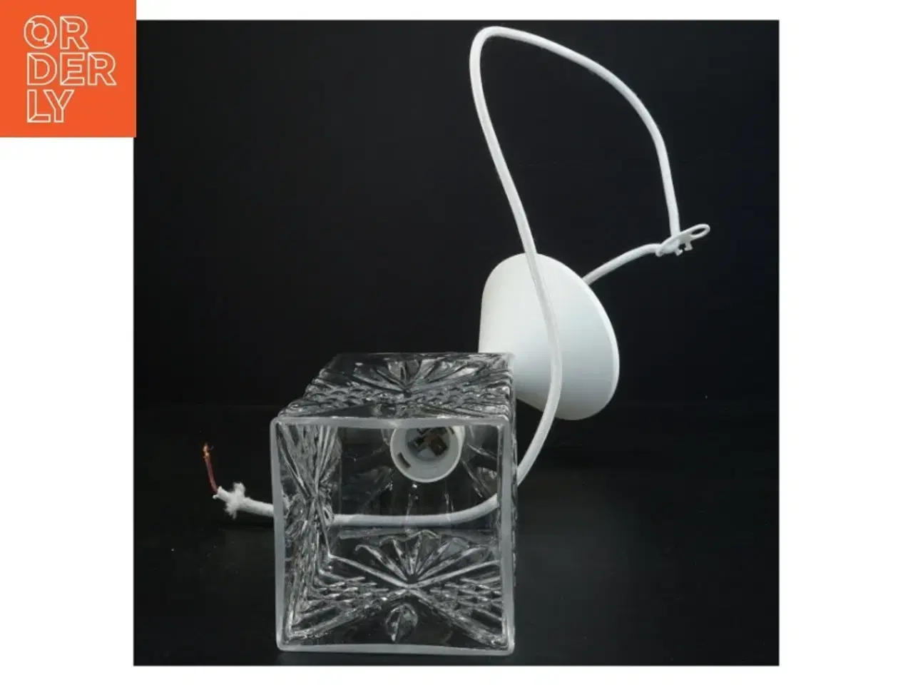 Billede 2 - Lampe til ophæng (str. 23 x 10 cm)