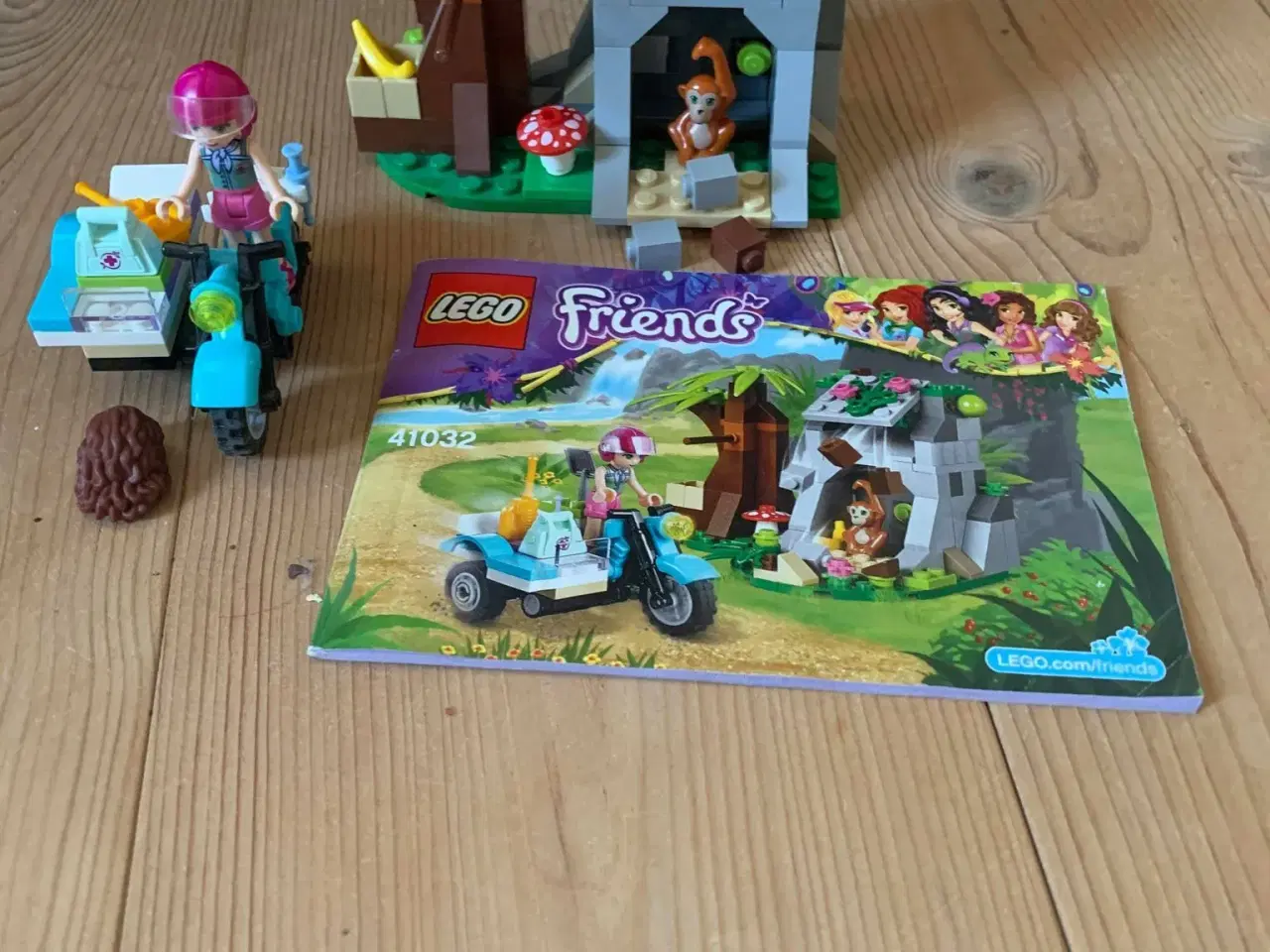 Billede 1 - LEGO Friends Førstehjælps-junglemotorcykel 41032