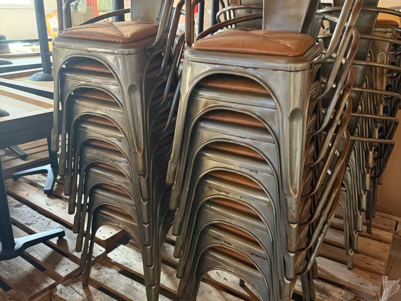 Billede 1 - 32 stk café stole