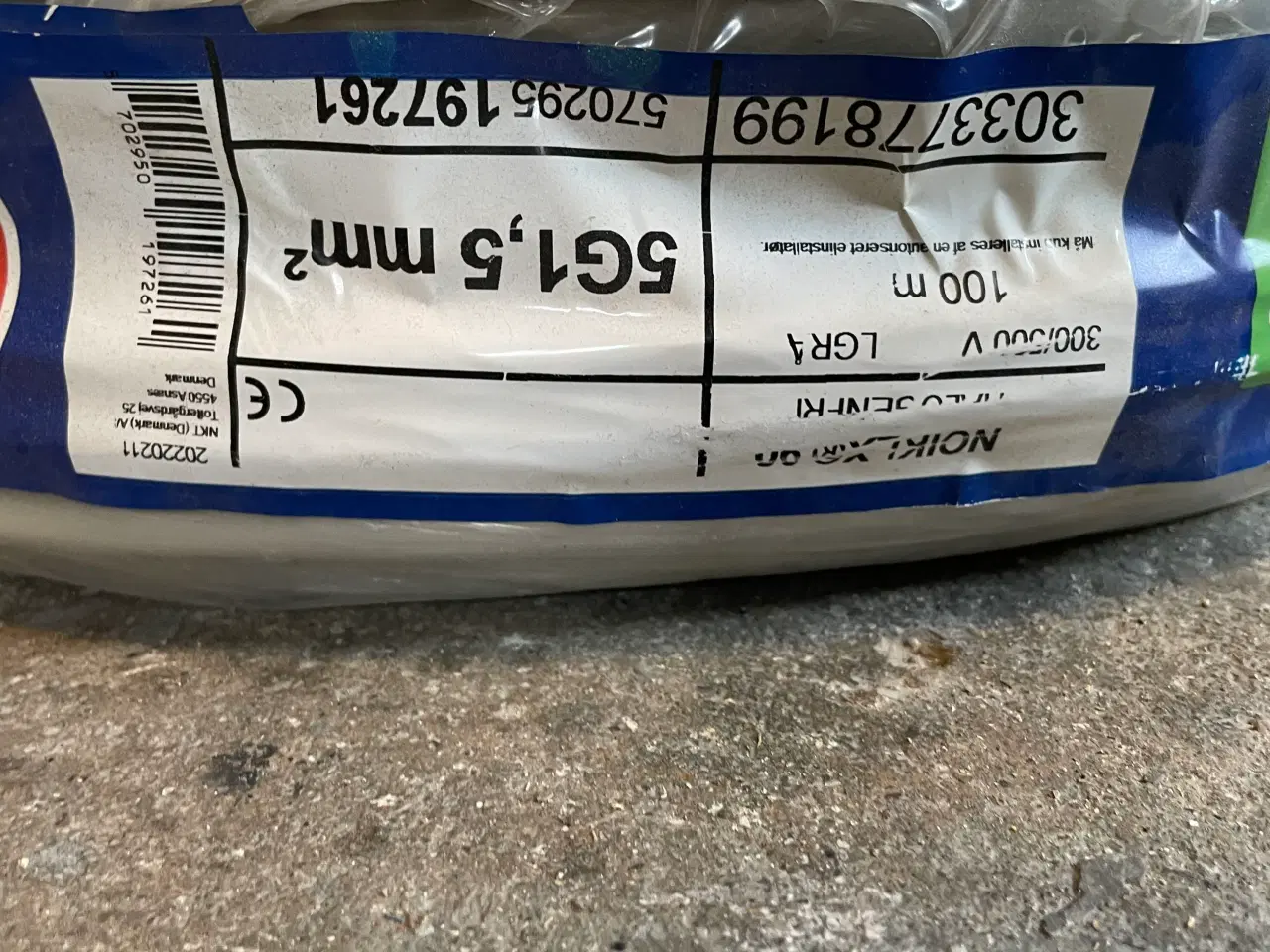 Billede 2 - Kabler, annoncen og pris er for alle tre stk.