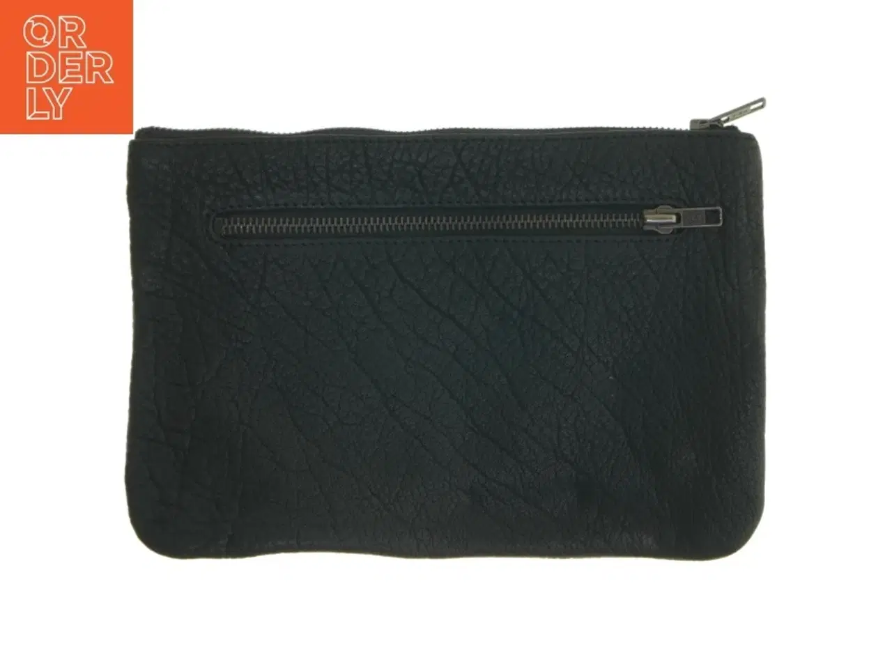Billede 1 - Sort clutch/læderpung med lynlåslukning (str. 15x17 cm)