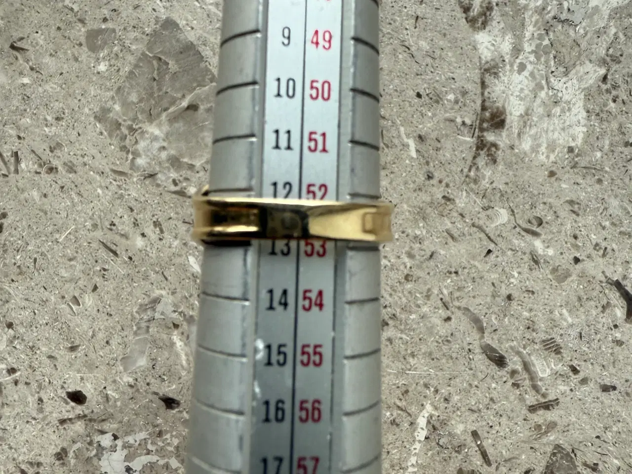 Billede 7 - Flot Versaces Medusa-ring i 14 kt guld