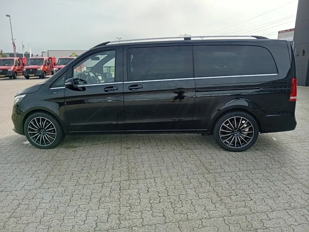 Billede 3 - Mercedes EQV300  XL Van