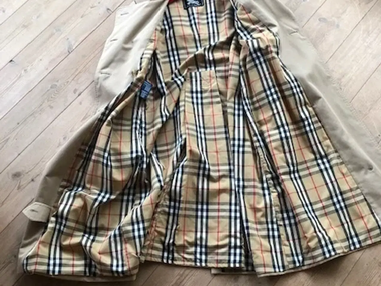 Billede 4 - trenchcoat dame Burberrys original vintage