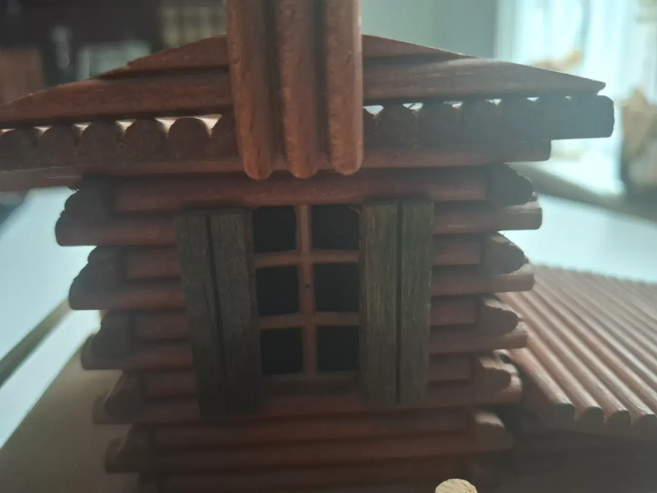 Billede 3 - modelhus i rigtig træ fra midt i 60'erne