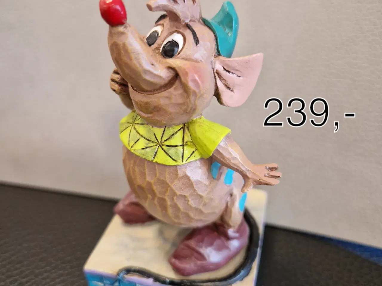 Billede 5 - Nye Disney figurer sælges