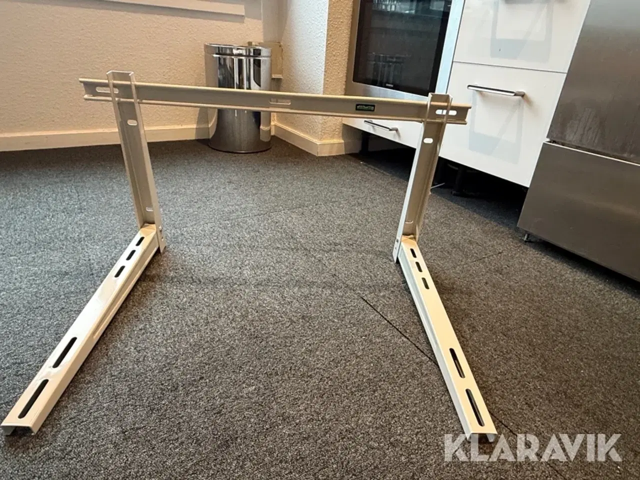 Billede 5 - Vægbeslag til ac anlæg 18 styk