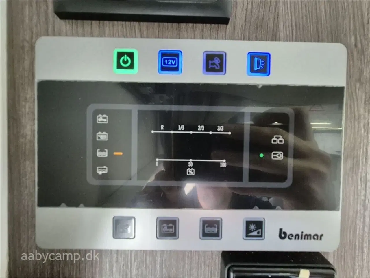 Billede 23 - 2026 - Benimar Tessoro 444   Nk Pakke. 8 trins Automatgear. 200W solceller. Webasto Dieselfyr. Kompressor køleskab.