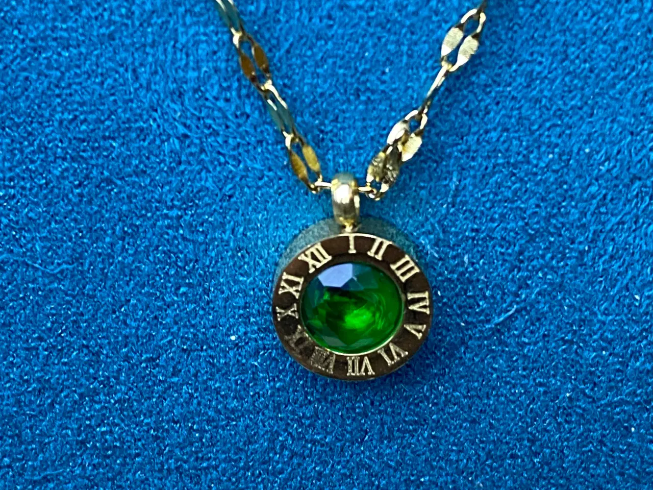 Billede 2 - Guldbelagt halskæde og øreringe med romertal